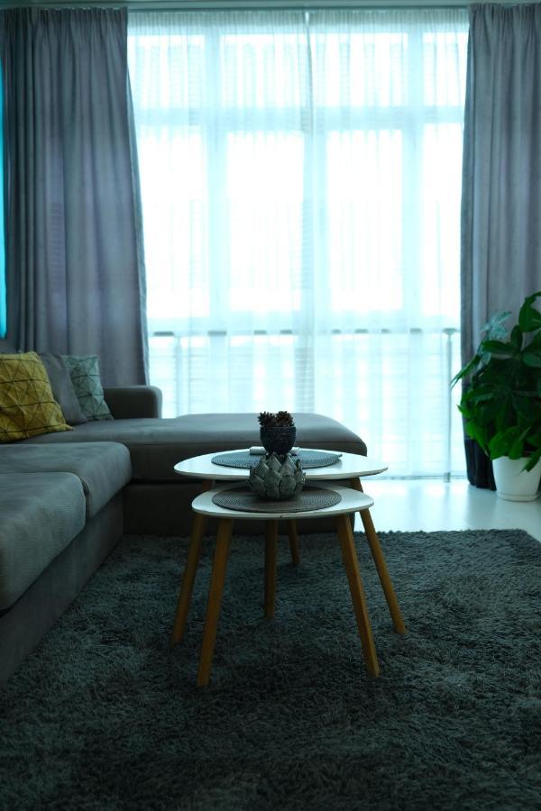 Modern Apartment At Train Station Tirana Exterior photo